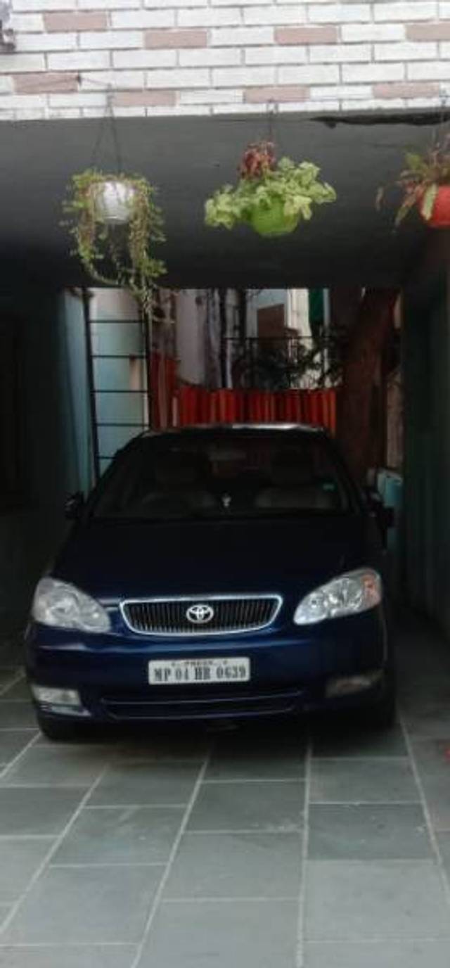 https://images10.gaadi.com/usedgaadi-sellcar/UsedCar/2207da5c-5d3b-4b77-a409-180490ee0645/e829e9ac-7c51-43b8-b4a9-ca728b2445fe.jpg?imwidth=6400