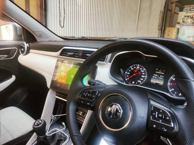 https://images10.gaadi.com/usedgaadi-sellcar/UsedCar/2260e0b8-b3aa-4807-92ac-3a2ec83ec3e5/4358e2df-e42a-49c7-b619-25ca3d19c9ee.jpg?imwidth=6400