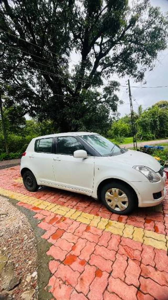 https://images10.gaadi.com/usedgaadi-sellcar/UsedCar/227036d7-deee-4e8f-a022-4ef043bec2d4/cfbca786-c372-4a5d-a363-3c56d7a29013.jpg?imwidth=6400