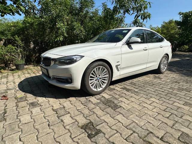 https://images10.gaadi.com/usedgaadi-sellcar/UsedCar/22818e6e-9929-4b9b-bcb7-7ddb569840c9/521e4fda-9f75-4e65-98dd-c939bfe0739c.jpeg?imwidth=6401