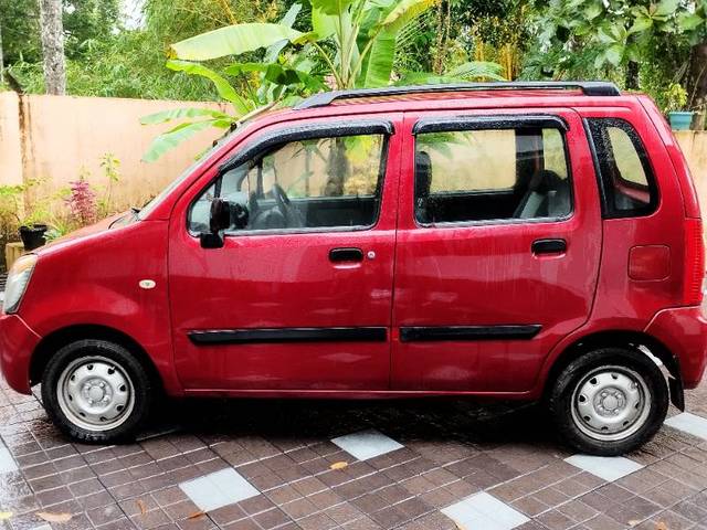 https://images10.gaadi.com/usedgaadi-sellcar/UsedCar/2284085a-6b4e-49c7-9129-54982beb8acc/7f0ec304-b82c-4ef0-bb0d-70af0a2d5b1d.jpg?imwidth=6402