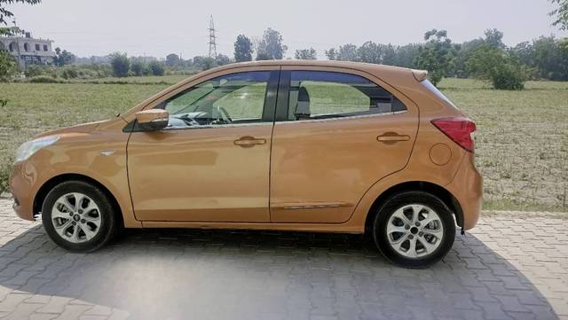 https://images10.gaadi.com/usedgaadi-sellcar/UsedCar/22946c36-399f-461a-94d7-49903e31f933/1aa4b42f-b2b5-477e-b73d-765c591a7915.jpg?imwidth=6402