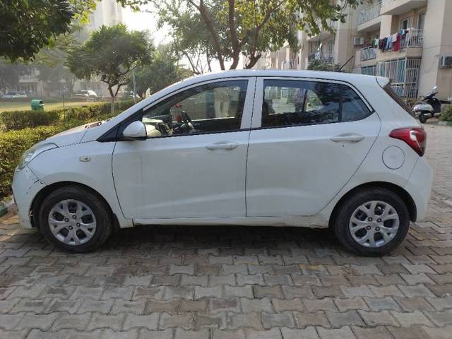 https://images10.gaadi.com/usedgaadi-sellcar/UsedCar/22a2df2d-030c-4298-8de0-4e72c1e5cf40/d588e93e-3181-42b9-9cd1-b26bb9fda214.jpg?imwidth=6402