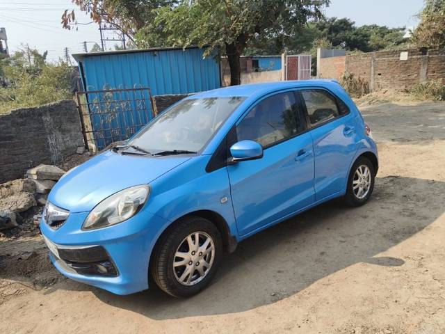 https://images10.gaadi.com/usedgaadi-sellcar/UsedCar/22bcc103-d691-4f66-bf8b-7378cf8f45f9/800e1b5a-f4b4-423b-bee6-3f7ac18d0ae3.jpeg?imwidth=6400