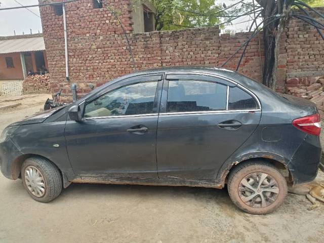 https://images10.gaadi.com/usedgaadi-sellcar/UsedCar/22e0700c-cde8-4454-91cf-46c124ce9236/f85c1c3a-d2b4-4393-b65d-02585d283a91.jpg?imwidth=6402