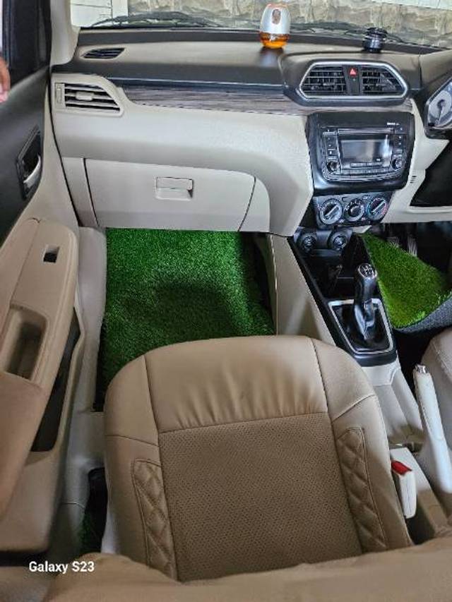https://images10.gaadi.com/usedgaadi-sellcar/UsedCar/235f08e7-8fec-47c2-adff-60c8a10ae784/7e707e55-67e6-418d-ba43-79be5d934558.jpg?imwidth=6402