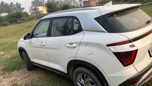 https://images10.gaadi.com/usedgaadi-sellcar/UsedCar/236a0969-a2e7-48e3-bd20-a73da8b7fea7/b25a1970-86a7-4c91-b3cf-a5ab99c0e981.jpeg?imwidth=6402