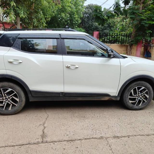 https://images10.gaadi.com/usedgaadi-sellcar/UsedCar/237ab67c-e695-4bbb-ba5d-5dcbea878d7c/40fc4ede-2e4c-480b-9601-fa02eb6d9c27.jpeg?imwidth=6401