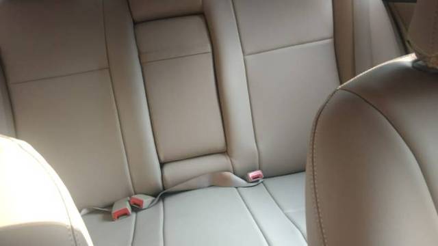 https://images10.gaadi.com/usedgaadi-sellcar/UsedCar/237fd6a5-b412-4bb9-b797-05181804830b/cdcf7c0a-668f-44cc-a9e0-74f748dbfe7a.jpeg?imwidth=6402