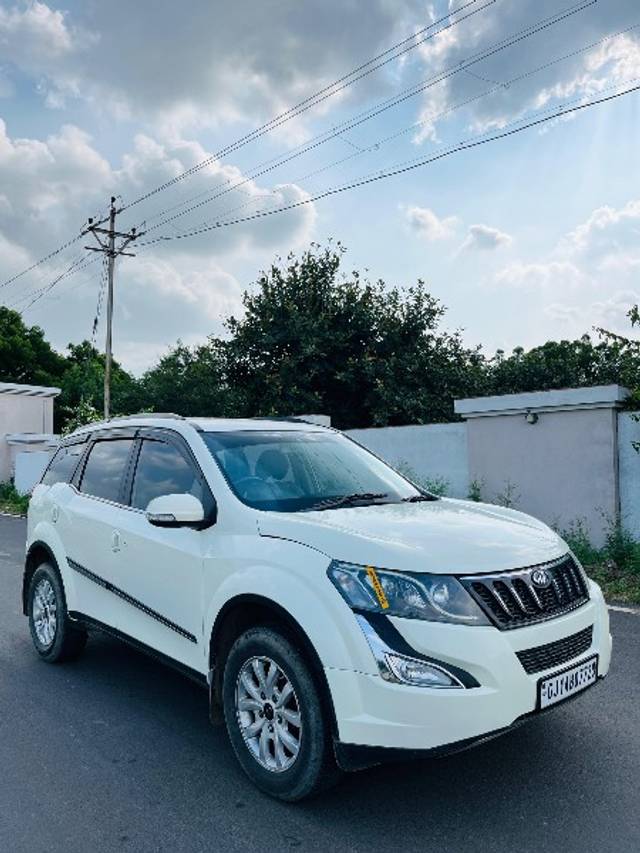 https://images10.gaadi.com/usedgaadi-sellcar/UsedCar/23b0a3bb-4c3d-41f7-8de3-ee29c575c100/b6e039b6-67fa-4f72-a696-421173bfab57.jpeg?imwidth=6400