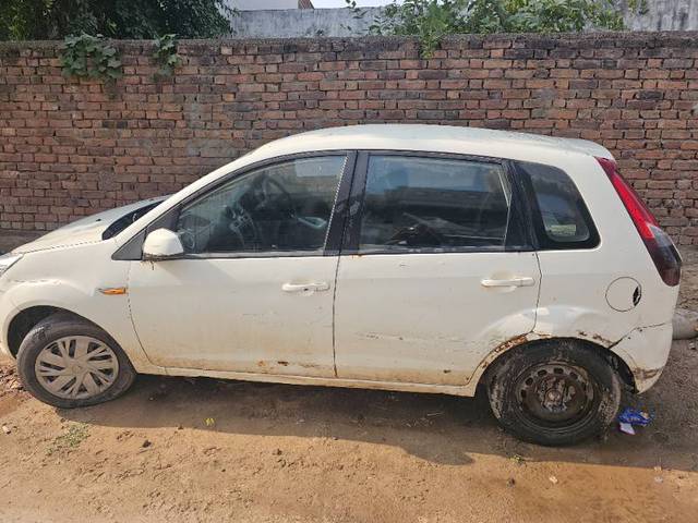 https://images10.gaadi.com/usedgaadi-sellcar/UsedCar/23ebe029-abbc-4cf8-8ebf-a8428d9a7ff6/74f5c5d1-1b45-4eba-a1d7-b7255ba2792e.jpg?imwidth=6402