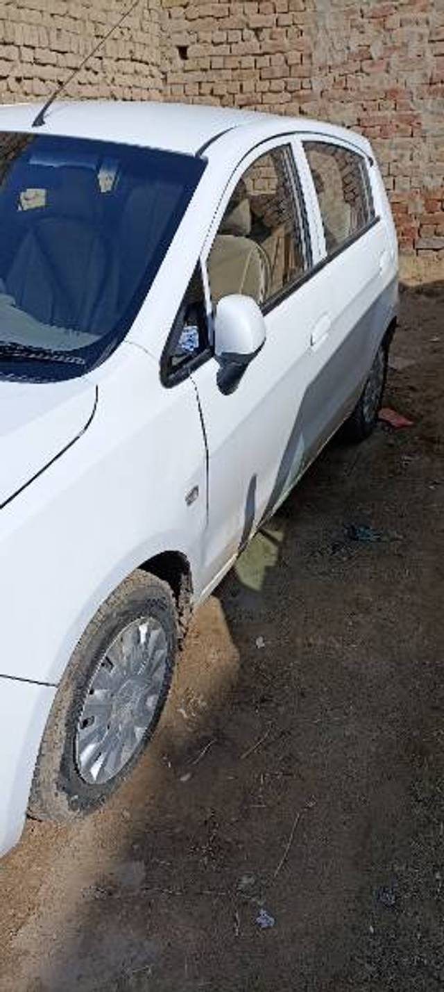 https://images10.gaadi.com/usedgaadi-sellcar/UsedCar/23fee7df-6a03-4f9d-a0d9-fae5f2f657bb/5c8956ac-94f4-4336-b83c-bac95d81d8e4.jpg?imwidth=6402