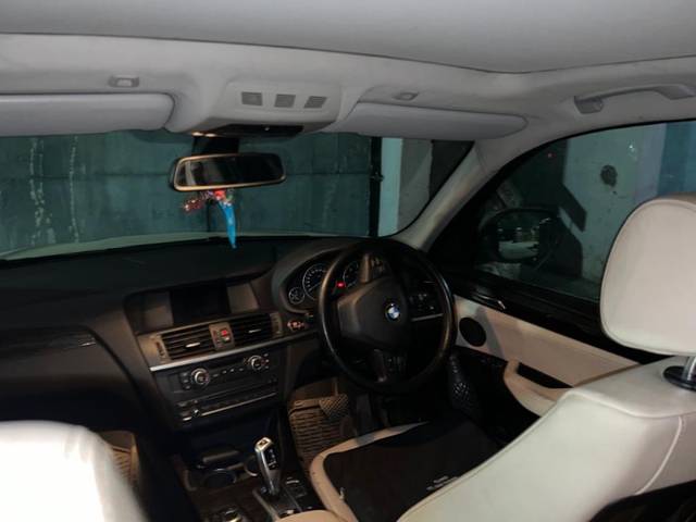 https://images10.gaadi.com/usedgaadi-sellcar/UsedCar/240b75c3-eb3b-4957-bfbb-07a6da2daf5b/774b5d4e-f029-4a02-b5f1-1b5f88f9e1ac.jpeg?imwidth=6402