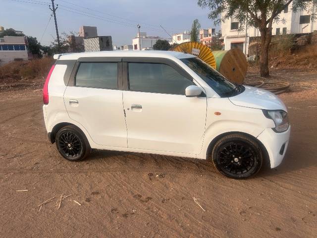 https://images10.gaadi.com/usedgaadi-sellcar/UsedCar/240e086a-f9b2-464c-845b-e8110c17c318/a0ecbd3d-2937-4dc8-929a-7d98a462e1a2.jpeg?imwidth=6401