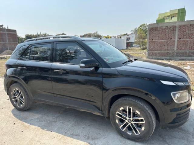 https://images10.gaadi.com/usedgaadi-sellcar/UsedCar/2446bdb5-864b-42ee-84b7-dca38cabdee4/9366b279-eb05-433c-b169-fa7f0fd928a7.jpg?imwidth=6400