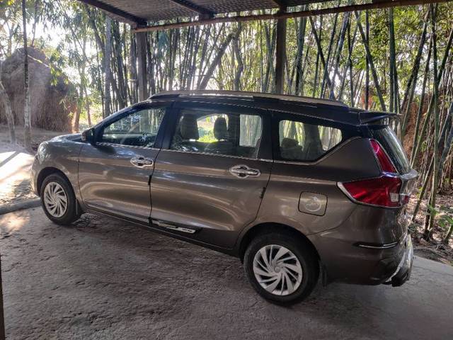 https://images10.gaadi.com/usedgaadi-sellcar/UsedCar/249ce260-f273-4943-959f-d54a92bb0ba4/11c1fd9d-dbb6-41eb-b788-4b9b188ed1e6.jpg?imwidth=6402