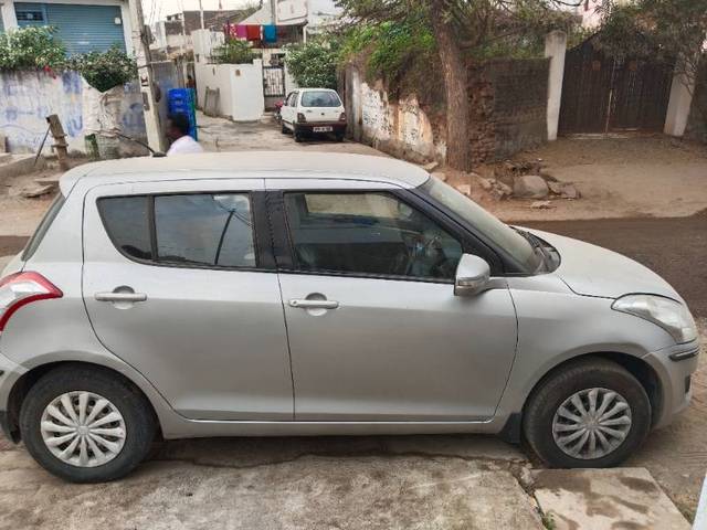 https://images10.gaadi.com/usedgaadi-sellcar/UsedCar/24e50c46-8ea5-4ed6-ab25-d7c9a635cb87/ef8c8711-6ef8-4372-b247-4124f62194e8.jpg?imwidth=6401