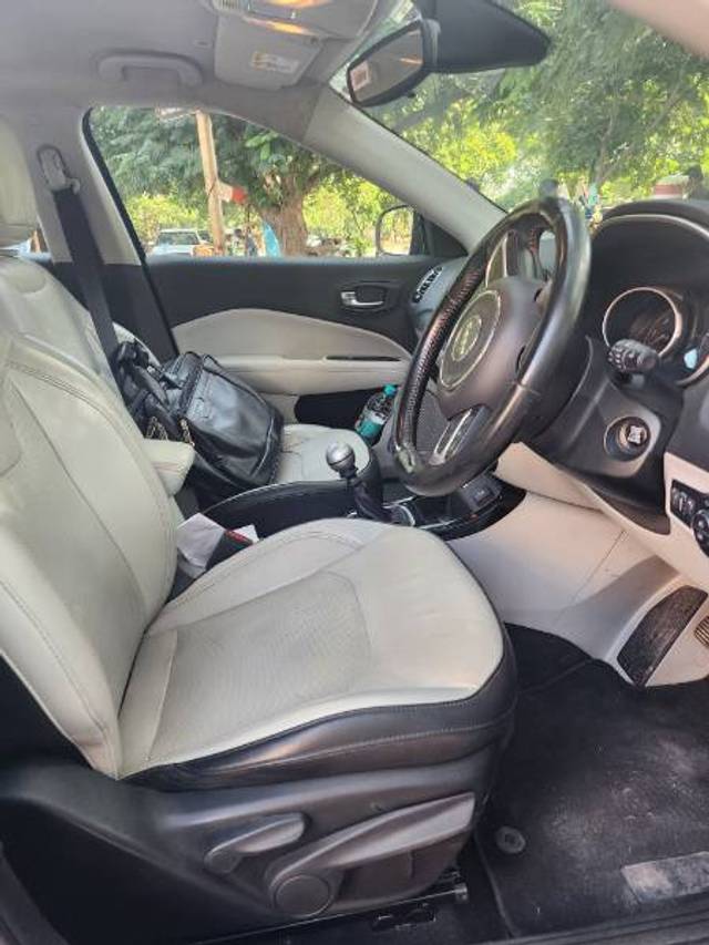 https://images10.gaadi.com/usedgaadi-sellcar/UsedCar/2539477c-4355-43cf-b322-06f8b9a1ac6c/762e7b3f-bd11-4a2d-90ce-d6f2baaaadb5.jpg?imwidth=6402