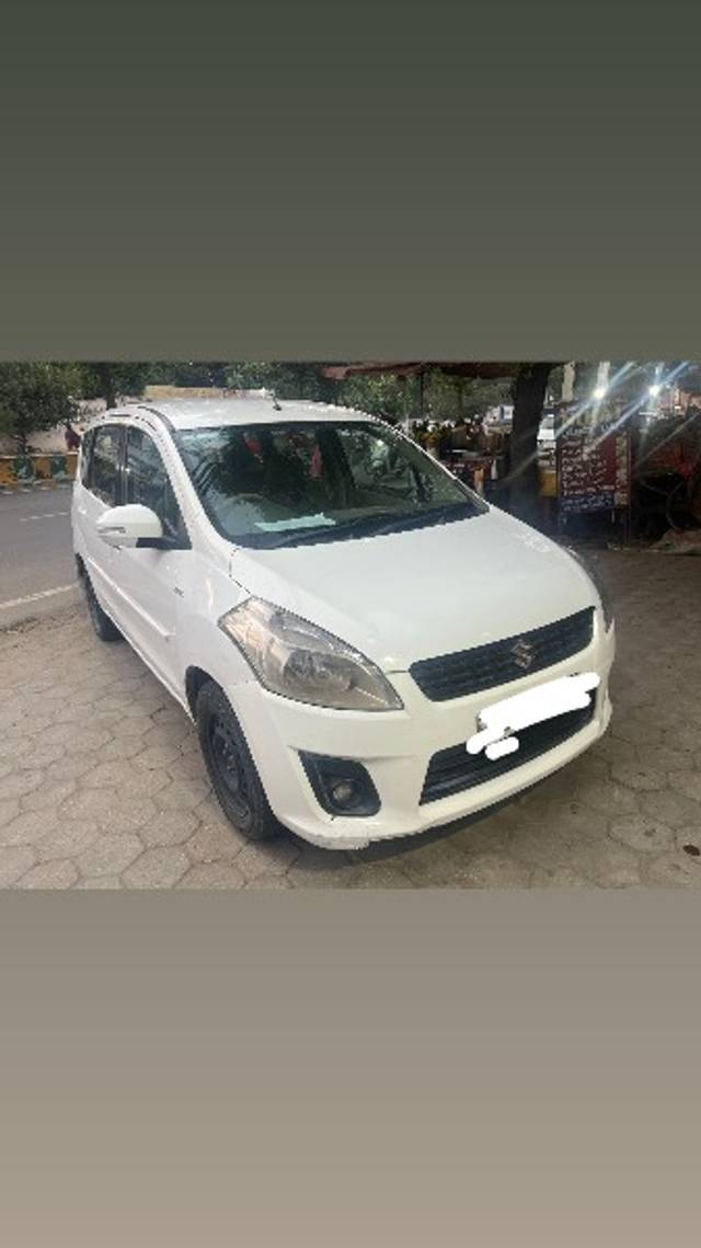 https://images10.gaadi.com/usedgaadi-sellcar/UsedCar/254be68b-a488-4a80-850f-79a79c480c7d/e6085acc-153c-4b60-bd92-f0865e1d6f49.jpg?imwidth=6400