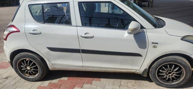 https://images10.gaadi.com/usedgaadi-sellcar/UsedCar/256aaaec-7396-44fd-a10a-9f2e29ad08ca/92ae12da-9955-4b33-af16-c821d468d5e6.jpeg?imwidth=6400