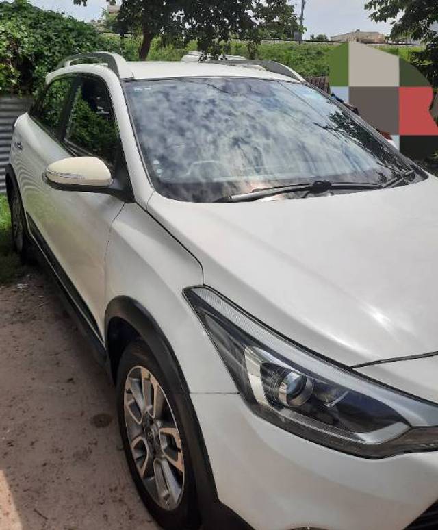 https://images10.gaadi.com/usedgaadi-sellcar/UsedCar/258e378a-b2a6-4f61-86d6-13cbbadcfd0e/b8699a7a-0e72-4edc-8ef6-4ad7ee261379.png?imwidth=6401