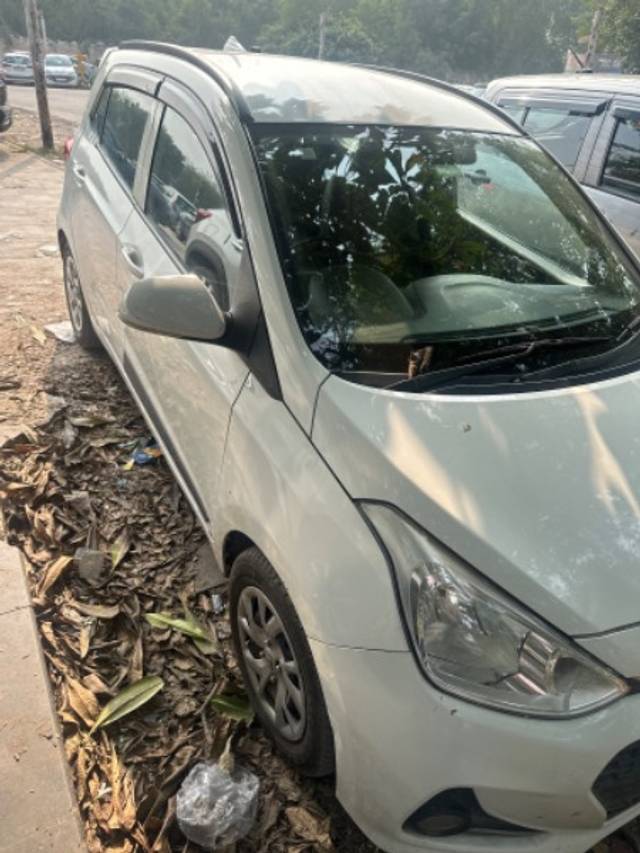 https://images10.gaadi.com/usedgaadi-sellcar/UsedCar/2590c6a0-bda4-478a-96df-9370d0cf4d74/150feb9f-0019-42d9-ac4a-8936d60f2407.jpg?imwidth=6400