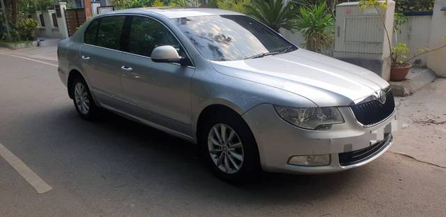 https://images10.gaadi.com/usedgaadi-sellcar/UsedCar/25b664fb-5c2b-446a-8cc6-beda92d2f8b2/86336937-d18f-4e7f-8d2f-92abab0cc38a.jpeg?imwidth=6400