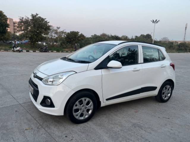 https://images10.gaadi.com/usedgaadi-sellcar/UsedCar/25cfaea0-59e6-46af-aa89-42e3cb44aaa2/ebadd872-42f1-471a-a703-3220aa9c4441.jpg?imwidth=6400