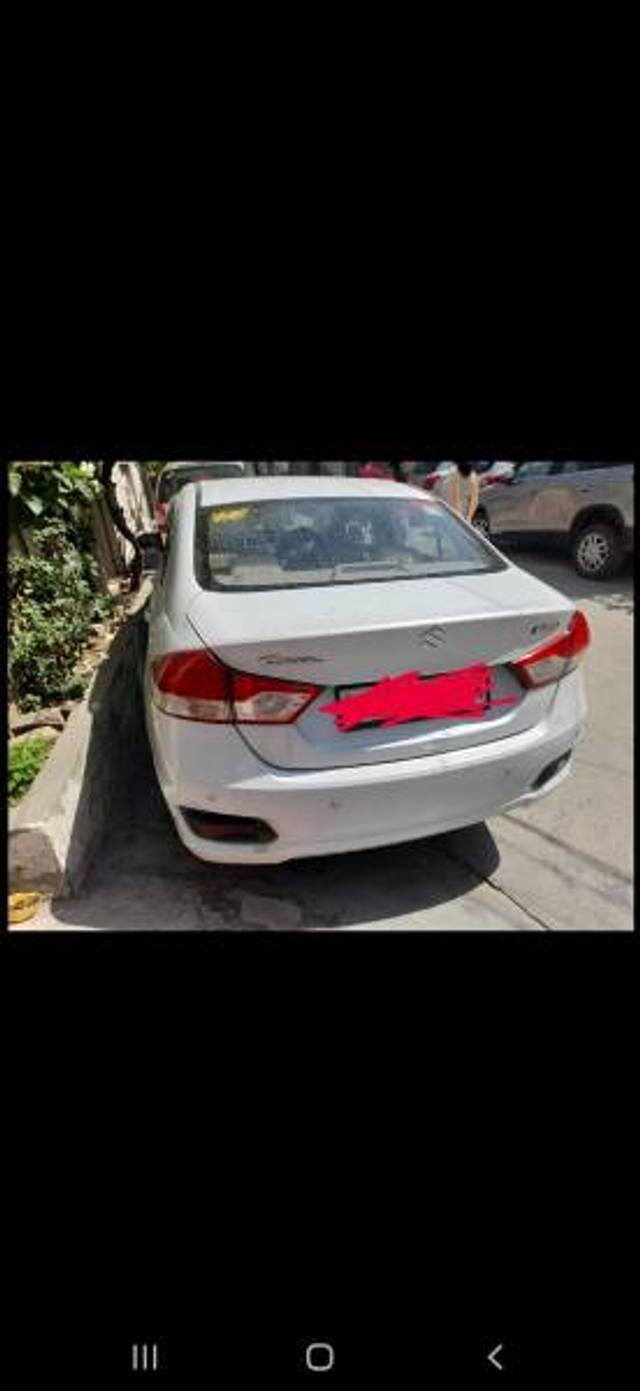 https://images10.gaadi.com/usedgaadi-sellcar/UsedCar/25e57eeb-18ea-4587-88cb-21c4656d9b9c/5ce0d7ac-91e8-4756-8ee4-52e443596ce2.jpg?imwidth=6400