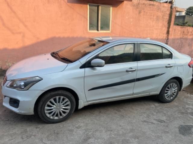 https://images10.gaadi.com/usedgaadi-sellcar/UsedCar/26052148-1630-442b-b75a-0ada73d79e69/cf21cde4-e0a9-426c-ae96-255239e5f22a.jpeg?imwidth=6400