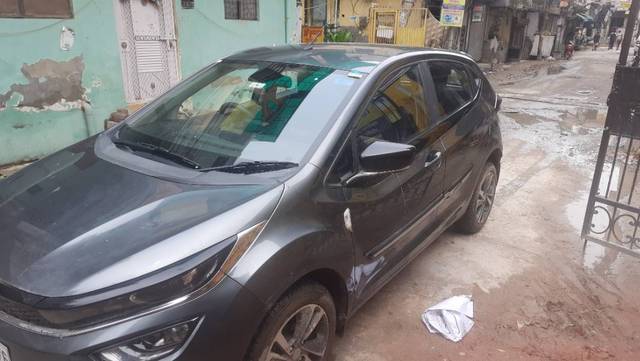 https://images10.gaadi.com/usedgaadi-sellcar/UsedCar/26261945-edf3-4cb7-bf58-e7bcda7fbcc1/d7e36d0e-b3db-44fc-a902-520313657b2e.jpg?imwidth=6400
