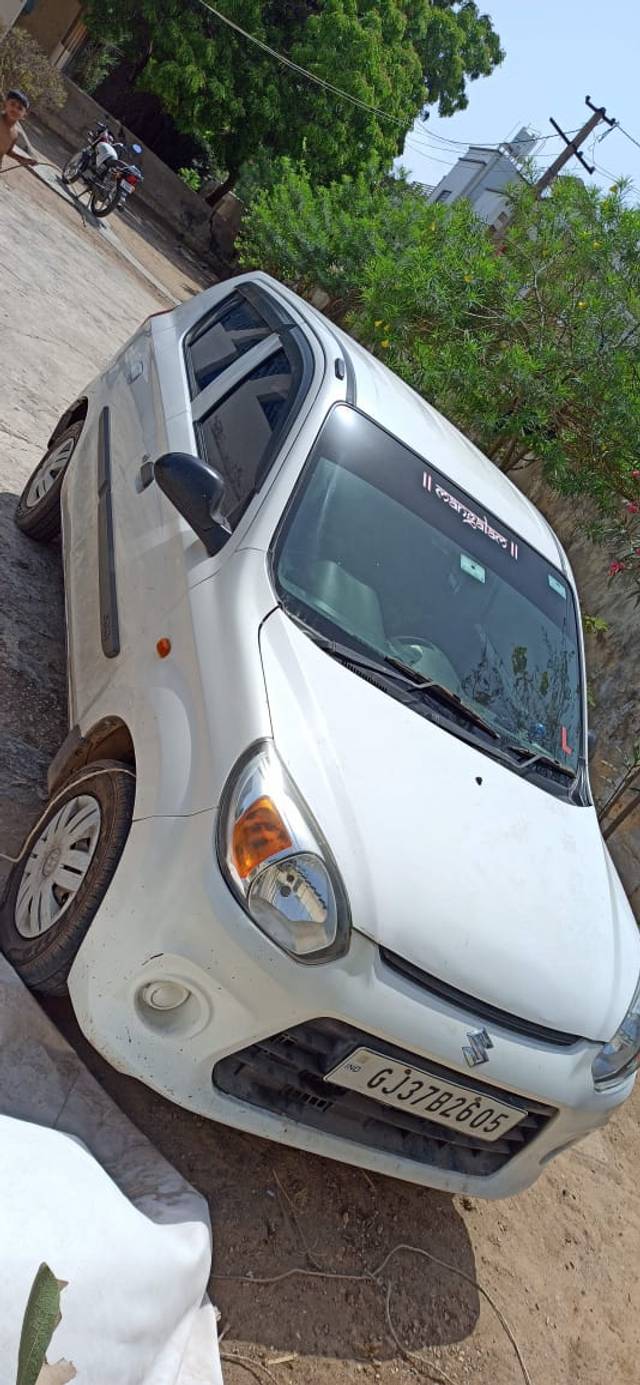 https://images10.gaadi.com/usedgaadi-sellcar/UsedCar/2630732b-7699-4069-93fe-c3be8235e85e/174aea85-34dc-413d-b028-753abdd54eba.jpg?imwidth=6401