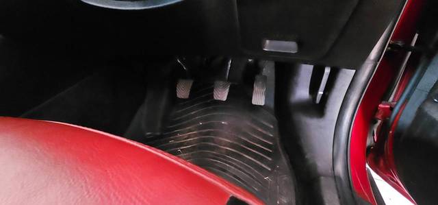 https://images10.gaadi.com/usedgaadi-sellcar/UsedCar/265bfbd3-ed8e-4302-8a07-256c7e74aadc/03c9a9de-7fad-44f7-8bbf-61630db096bd.jpg?imwidth=6402
