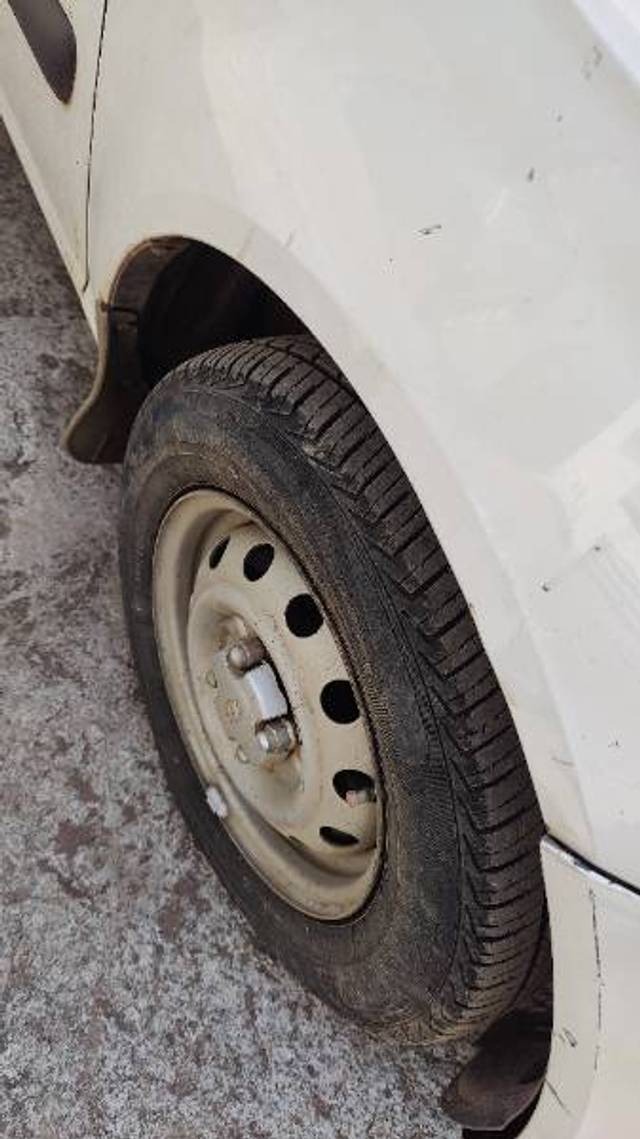 https://images10.gaadi.com/usedgaadi-sellcar/UsedCar/2697354d-4a4e-44e9-91d1-d3233cd561f3/da503068-4d25-47a5-ad33-1daf5104c968.jpg?imwidth=6401