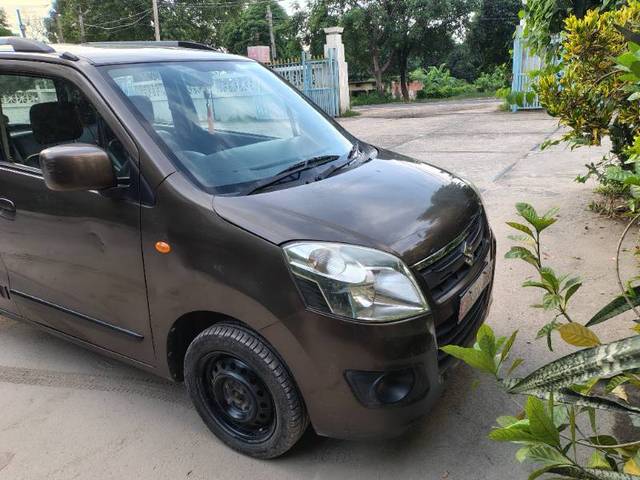 https://images10.gaadi.com/usedgaadi-sellcar/UsedCar/26e18399-a849-4a8a-9a40-d4dbb6b87129/5c15c3cb-176e-4ffe-85cd-747b730327d3.jpg?imwidth=6401