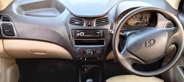 https://images10.gaadi.com/usedgaadi-sellcar/UsedCar/26f3cc4f-fbf2-4df8-a330-05d4f9fe42f5/1676dcfc-2ade-42f2-ae1d-79b2aaa10e4b.jpg?imwidth=6401