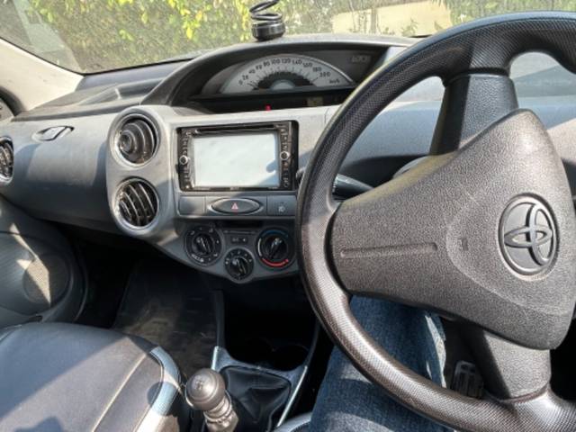 https://images10.gaadi.com/usedgaadi-sellcar/UsedCar/2742a2fb-0952-47af-adaa-076efb9770f0/ce082a83-0675-4896-8ff1-ba314e255437.jpeg?imwidth=6402