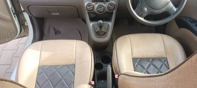 https://images10.gaadi.com/usedgaadi-sellcar/UsedCar/27606f0c-f87e-4ea4-bbb2-19041c7cce30/0cfe20da-5a1e-451b-891a-7c82df80ade3.jpg?imwidth=6401