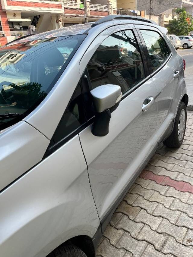 https://images10.gaadi.com/usedgaadi-sellcar/UsedCar/2776ec93-d74a-450b-b771-348b2bc33583/2608a359-c7ee-446a-b4fd-fe6ac292b680.jpeg?imwidth=6401