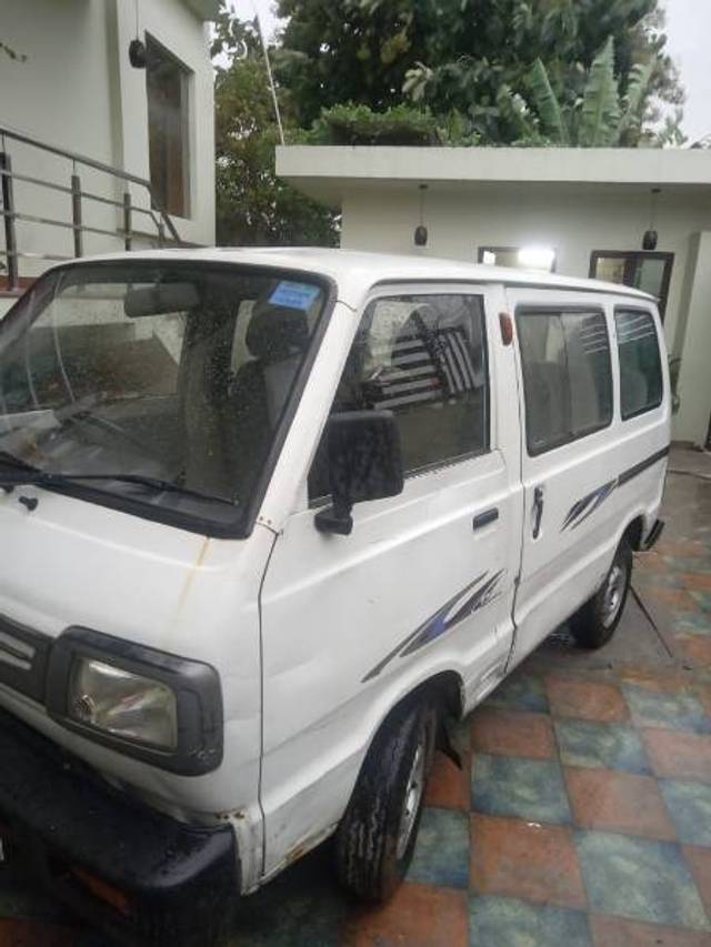 https://images10.gaadi.com/usedgaadi-sellcar/UsedCar/27849241-72bf-4887-9925-b309a4e4eee0/76ca14a3-fd0e-40a8-bd5a-7cff58164106.jpeg?imwidth=6400