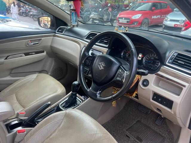 https://images10.gaadi.com/usedgaadi-sellcar/UsedCar/27d480cb-bea5-4294-8f47-ae22e3ac2a52/baed9f52-042d-43f8-b8aa-9628d07e9b31.jpeg?imwidth=6402