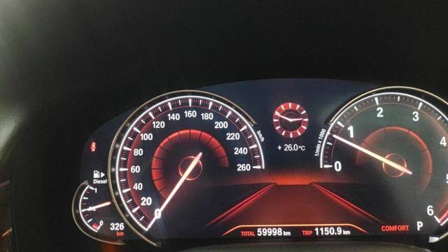 https://images10.gaadi.com/usedgaadi-sellcar/UsedCar/27f50aee-899e-457d-8028-b2f0a48d52f5/6193a8ed-cba9-432d-9858-fcad138d583c.jpg?imwidth=6402