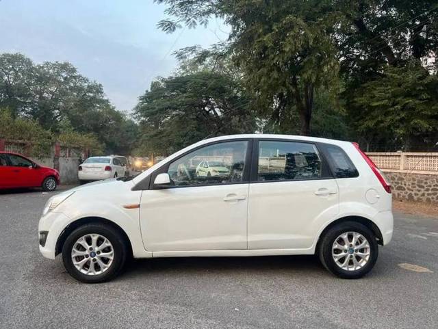 https://images10.gaadi.com/usedgaadi-sellcar/UsedCar/283215eb-6793-4d7f-941d-f1b92ccc950e/24693c6b-2d22-4369-9974-1d94e9347ca3.jpg?imwidth=6400