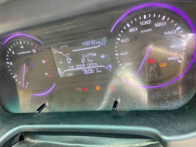 https://images10.gaadi.com/usedgaadi-sellcar/UsedCar/283a60ab-dd57-4b55-9609-31e3b326b1c4/137361ee-6028-4c81-ad49-c297c52e33fe.jpg?imwidth=6402