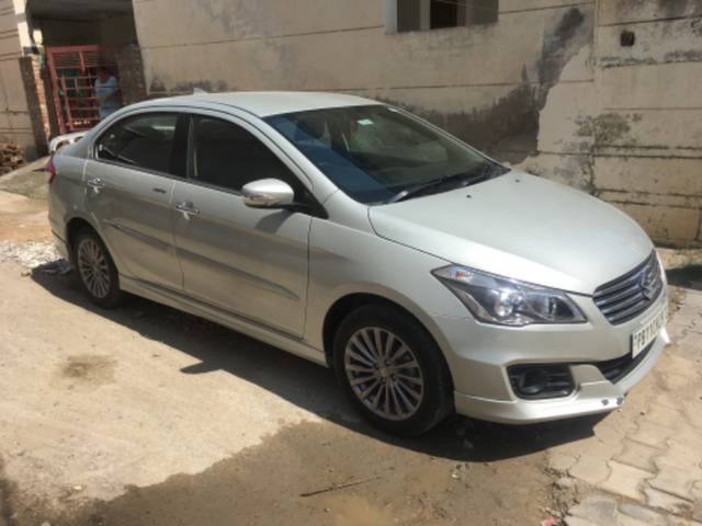 https://images10.gaadi.com/usedgaadi-sellcar/UsedCar/283cc372-b830-4a0d-a9de-5df82e7e6cff/90de2817-d3a9-4e49-ac41-a45dfd4521d1.jpeg?imwidth=6400