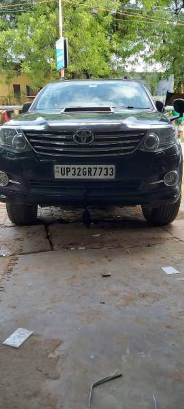 https://images10.gaadi.com/usedgaadi-sellcar/UsedCar/2840dc5e-c479-4a34-94a5-4d527f82dd50/e6d144f0-1f74-4e71-982a-bc07f20803a5.jpg?imwidth=6400