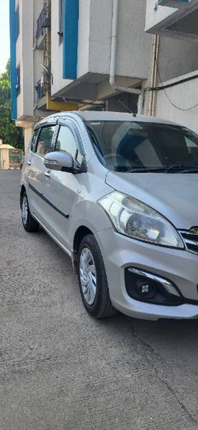 https://images10.gaadi.com/usedgaadi-sellcar/UsedCar/284a1ba3-ab5c-47f5-83f4-3b2e4280cc09/3556c3e0-fd5b-45e3-b464-b1754c060cb2.jpg?imwidth=6400