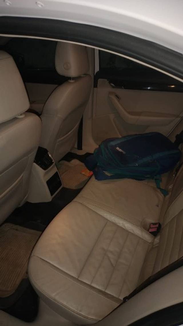 https://images10.gaadi.com/usedgaadi-sellcar/UsedCar/2857e609-0e00-4dbf-875c-08026784f335/16234ddb-a404-4257-aef0-138a849b553b.jpeg?imwidth=6402