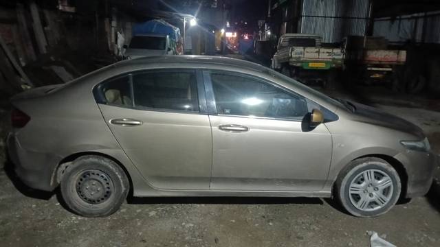 https://images10.gaadi.com/usedgaadi-sellcar/UsedCar/285c8df5-26ae-4d97-8283-7f6f6c53ea3b/2607b9e4-4587-4e5a-bead-ccd480044b3e.jpeg?imwidth=6402
