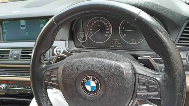 https://images10.gaadi.com/usedgaadi-sellcar/UsedCar/28a7dedf-9b9c-4866-8828-1492e7f7621e/3e977af4-0f8f-4196-a806-6a7b3ff9f170.jpeg?imwidth=6402